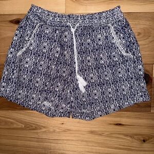 Women's Linen Patterned Shorts (Never Worn)